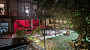 Studio indépendant avec piscine
